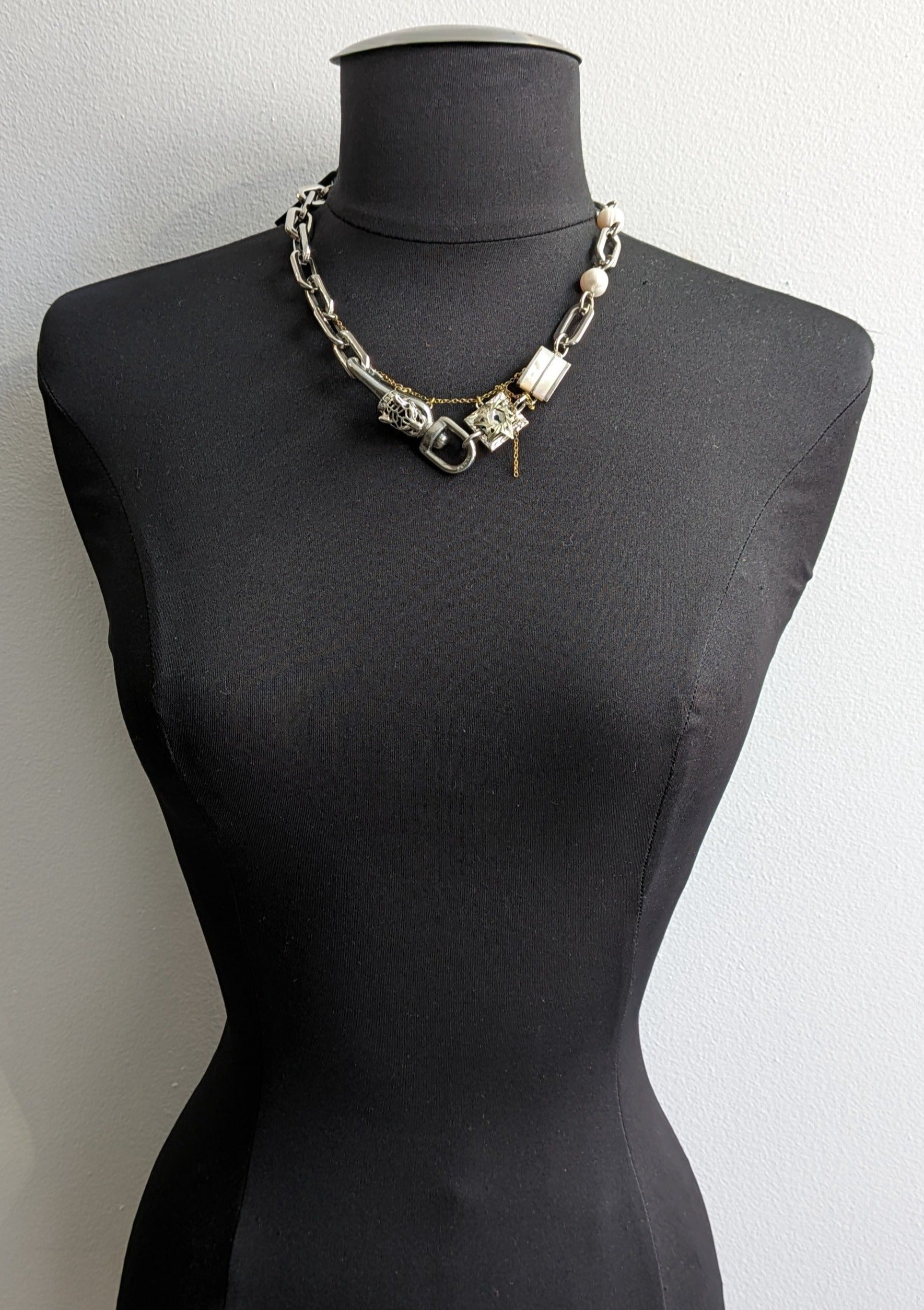 Galit Rondin, Leah necklace