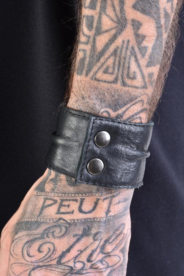 LiLi The First boutique - La Haine Inside Us - Narrow Leather Cuff