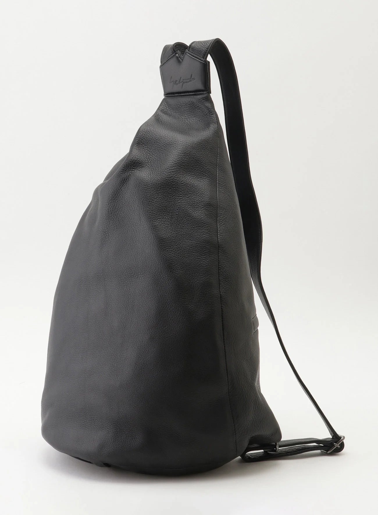 discord-yohji-yamamoto-y-backpack